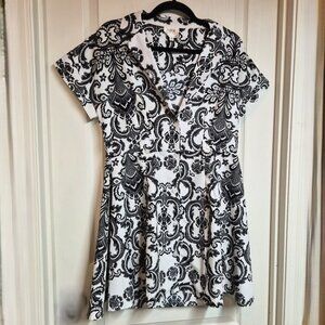 HER Destiny Black White Baroque Print Fit & Flare Dress V‑Neck Short Sleeve M